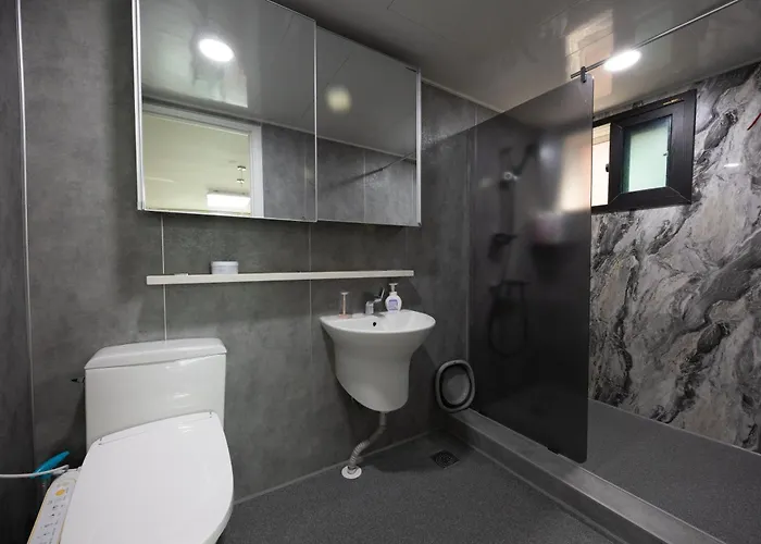 公寓 3br Jong-ro Family House, 4beds, 6 People 首爾